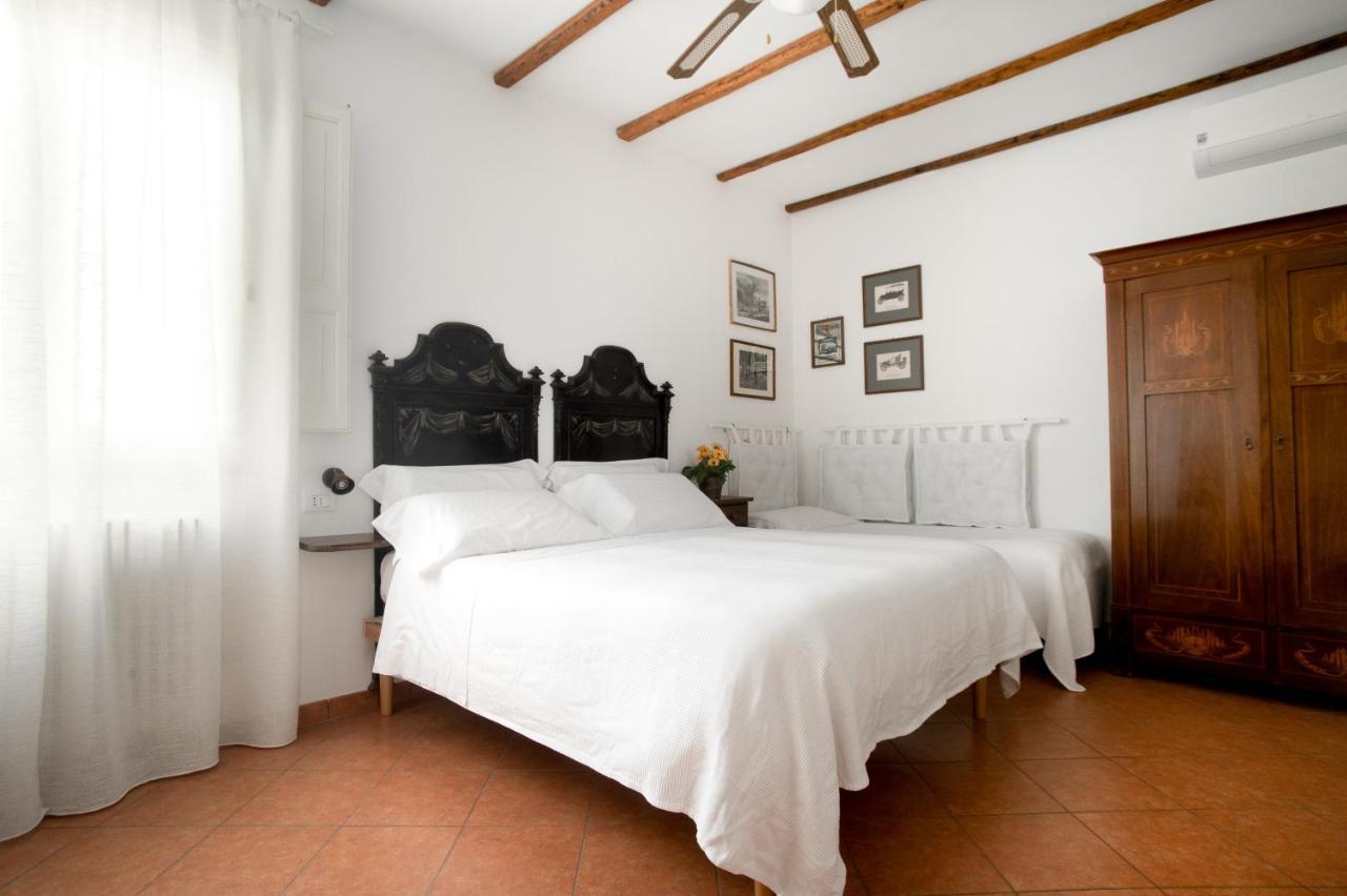 Casina Dei Preti Villa Conversano Exteriör bild