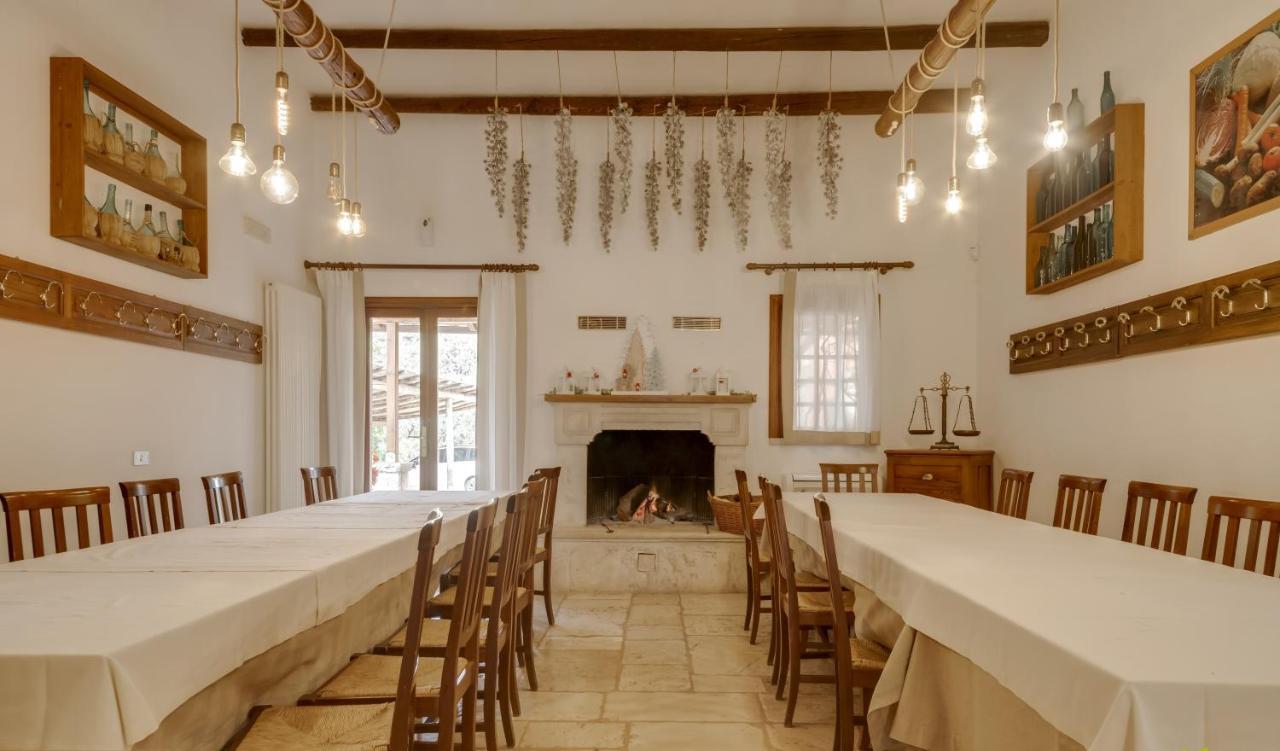 Casina Dei Preti Villa Conversano Exteriör bild